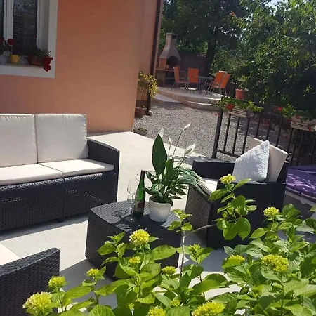 Appartement In 17036